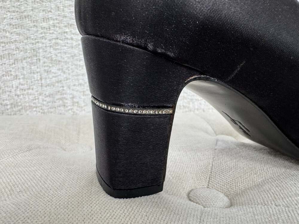 Salvatore Ferragamo 1990s Vintage Black Satin Pumps with Rhinestone Heel Trim S7 - Picture 8 of 15